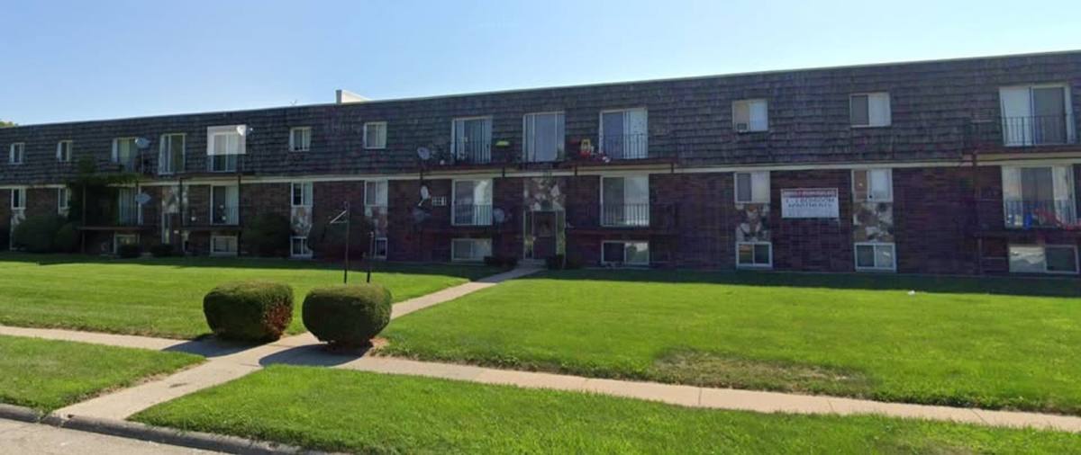 Apartment for rent at 604 St Louis Ave, Rockford, IL 61104