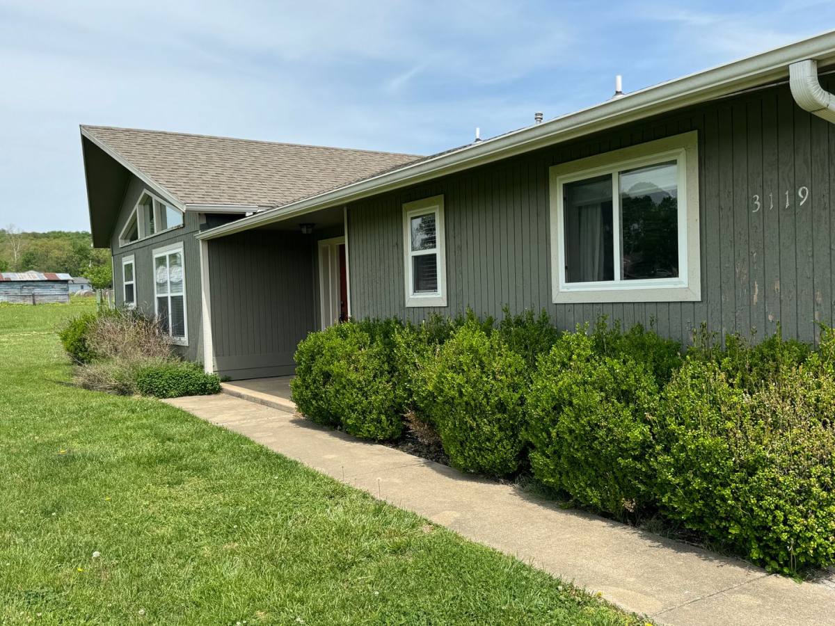 House for rent at 3119 Habberton Rd, Springdale, AR 72764