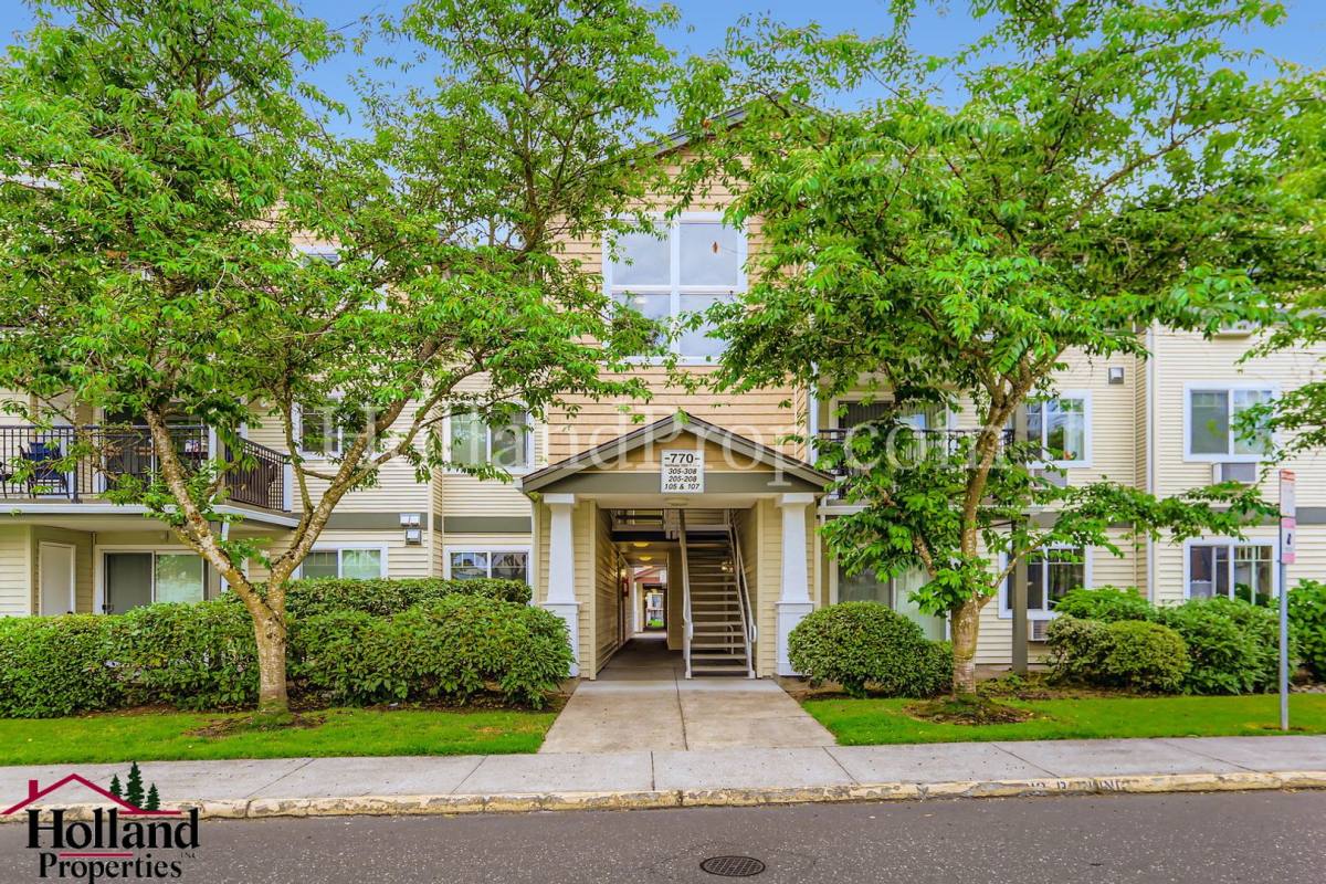 Apartment for rent at 770 NW 185th Ave, Beaverton, OR 97006