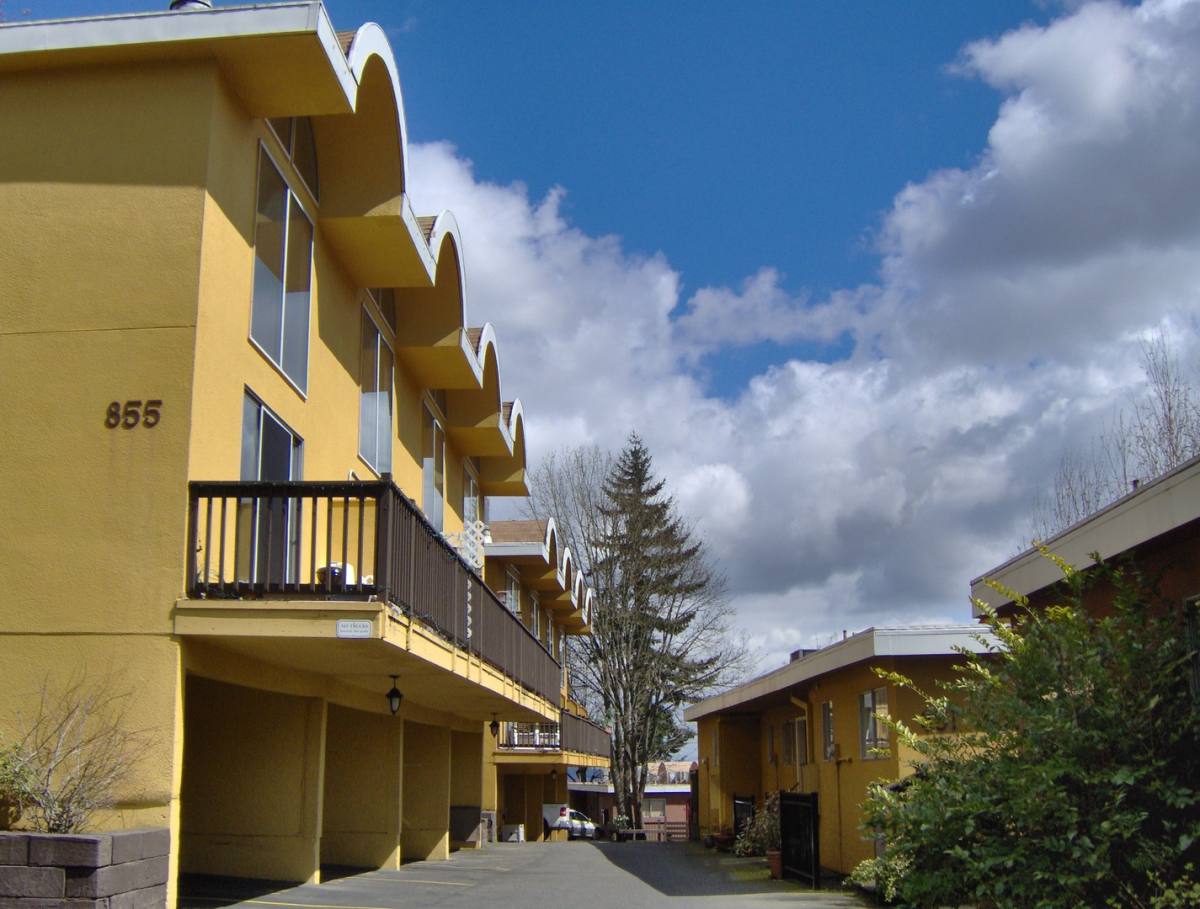 Condo for rent at 851 SW Broadway Dr, Portland, OR 97201