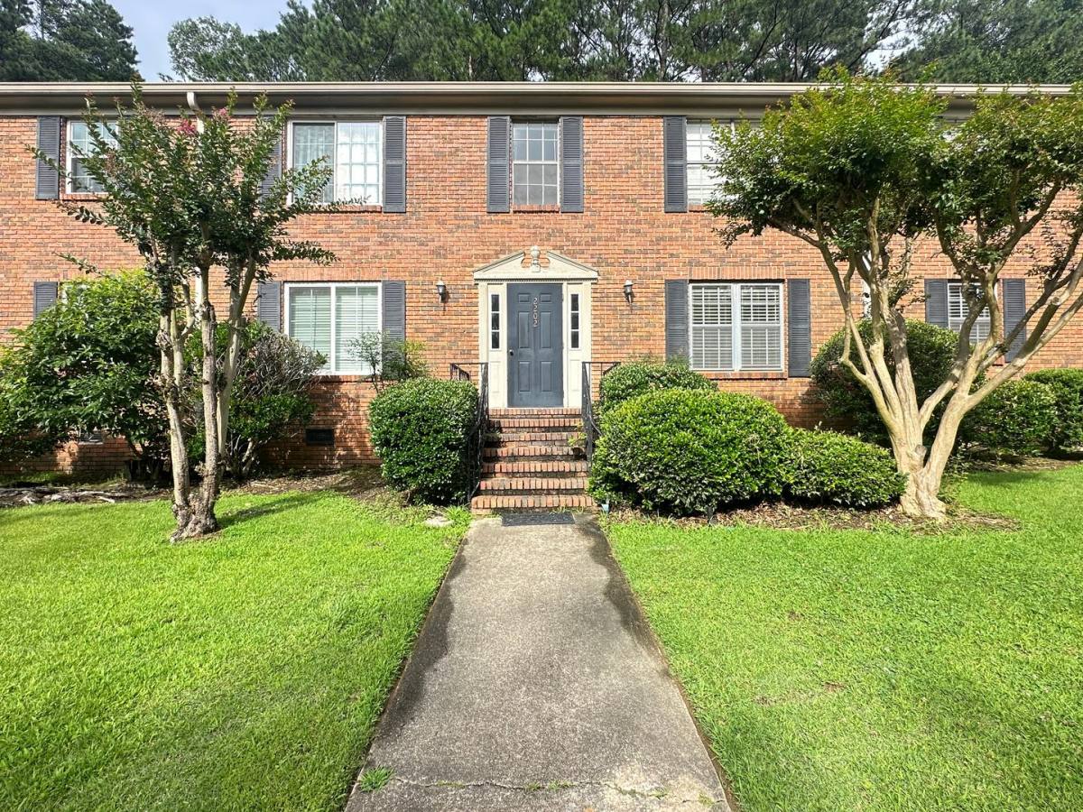 Condo for rent at 2202 Montreat Circle #B, Birmingham, AL 35216