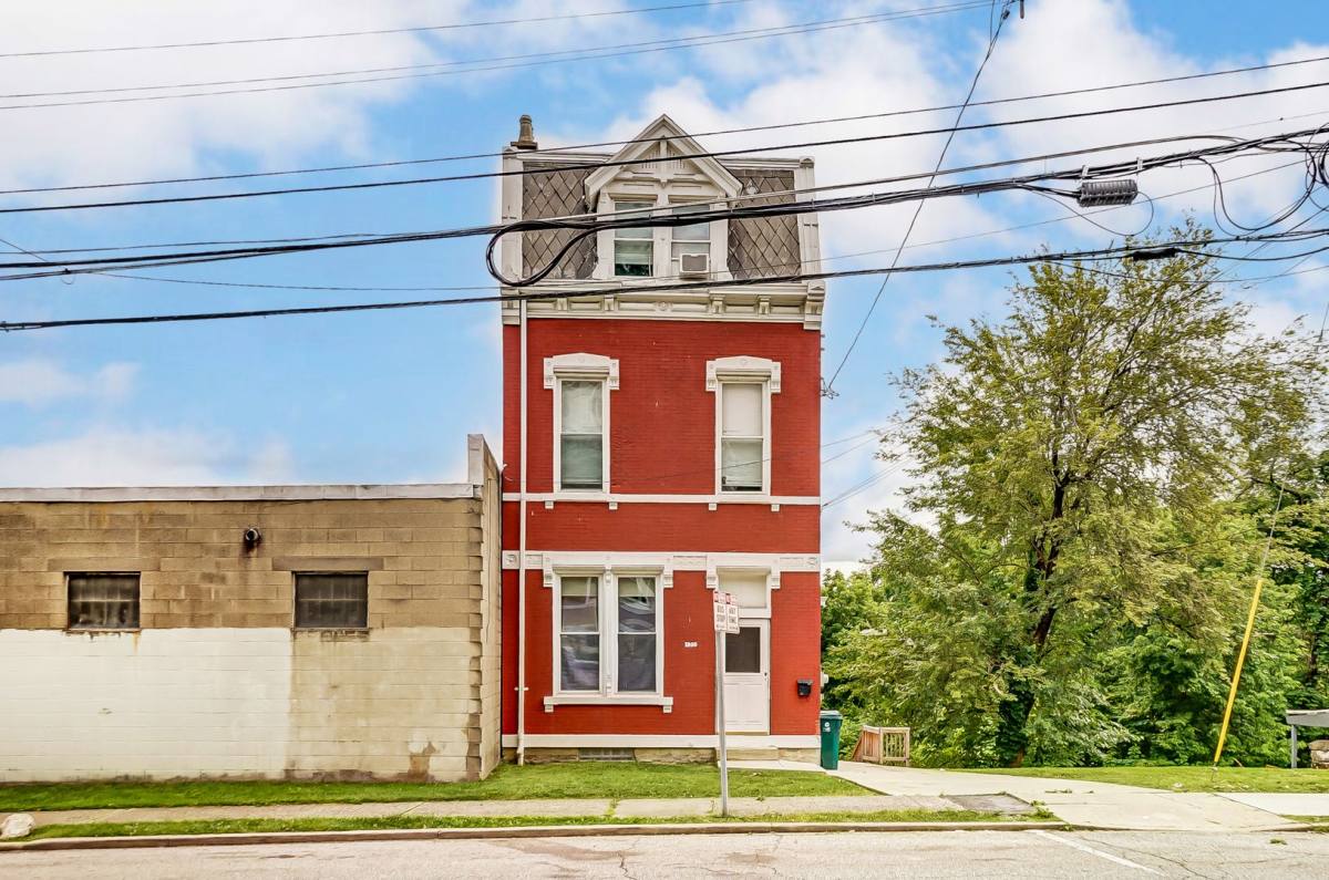 Apartment for rent at 1900 State Ave, Cincinnati, OH 45204