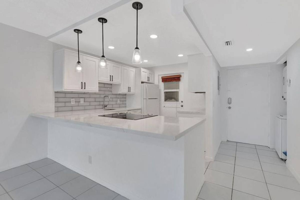 Condo for rent at 5500 NW 2nd Ave, Boca Raton, FL 33487