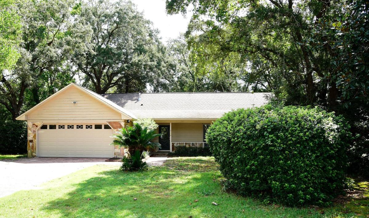 House for rent at 822 St Joseph Cove, Niceville, FL 32578