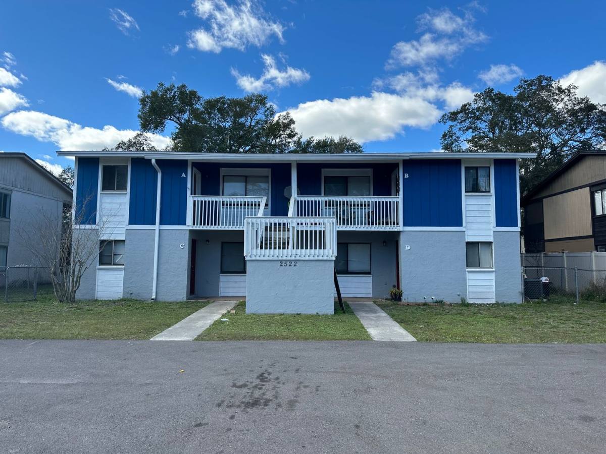Apartment for rent at 2522 S Oak Ave, Sanford, FL 32773