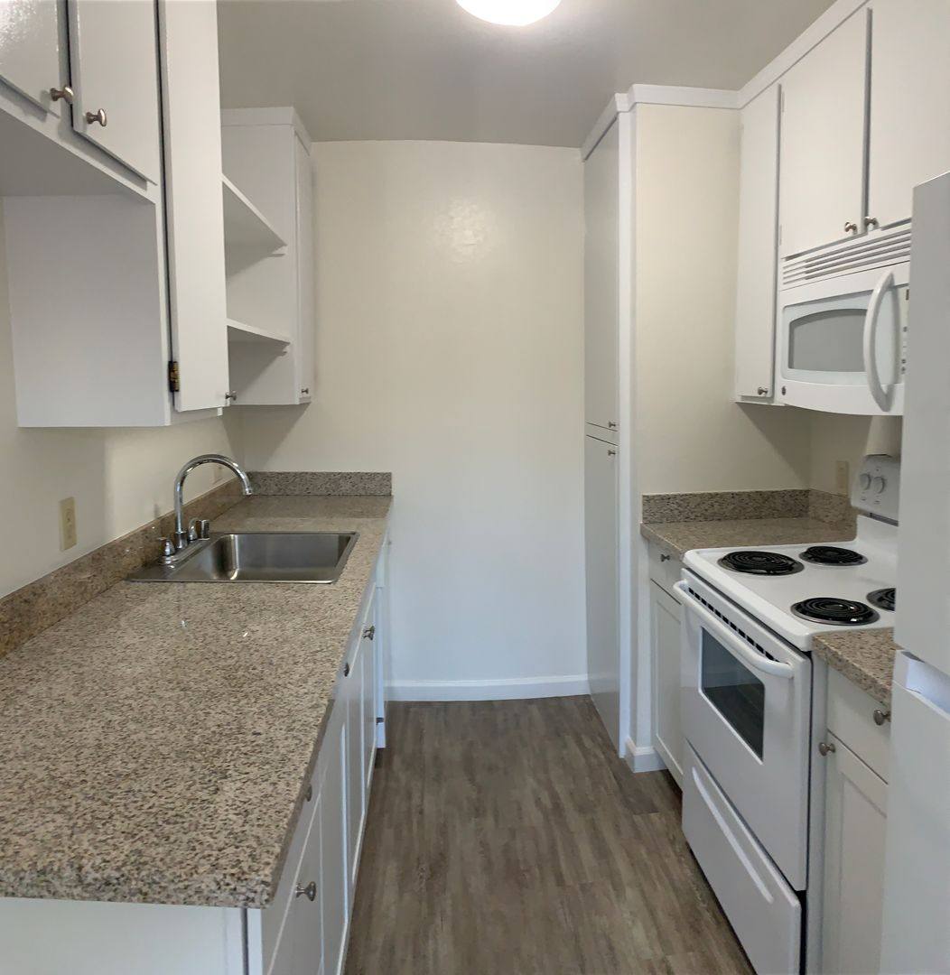 Townhouse for rent at 268 Douglas St, Petaluma, CA 94952