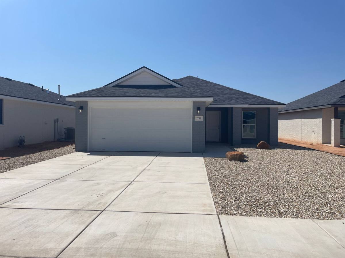 House for rent at 1709 132nd St, Lubbock, TX 79423