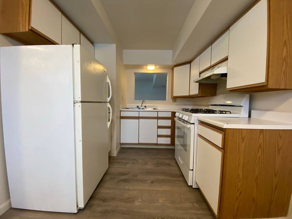 Townhouse for rent at 733 Hemlock Square, Zelienople, PA 16063