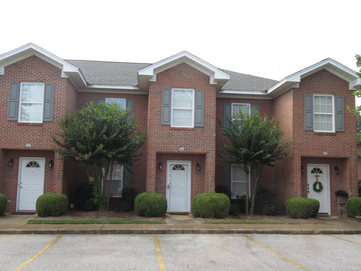 Condo for rent at 1477 N Donahue, Auburn, AL 36830