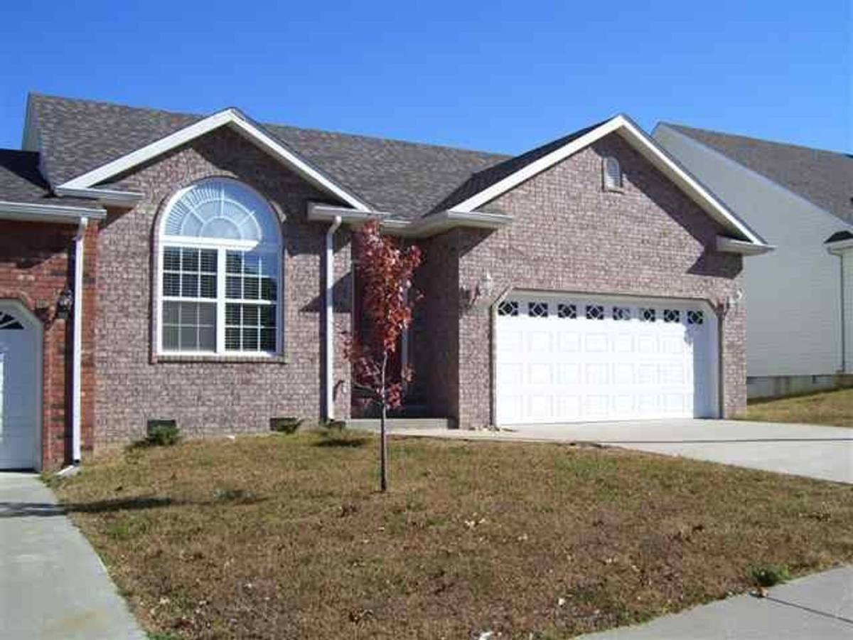 Condo for rent at 299 Carmel Valley, Saint Robert, MO 65584