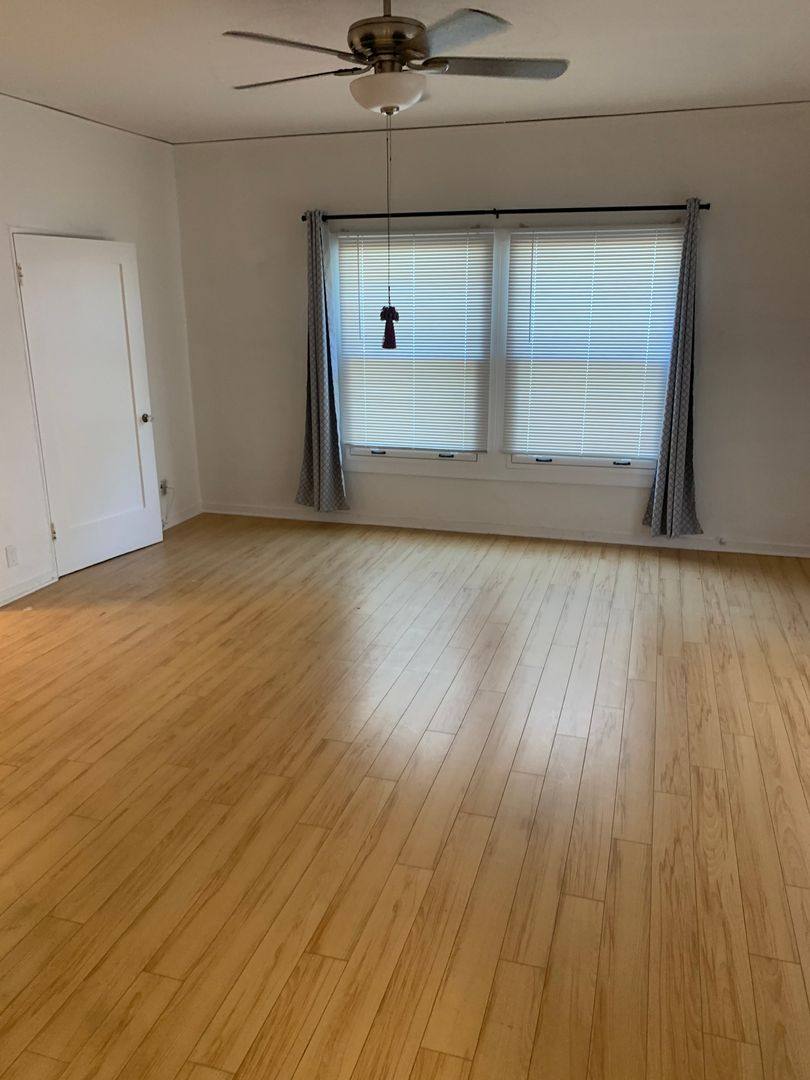 Apartment for rent at 427 N Adams St, Glendale, CA 91206