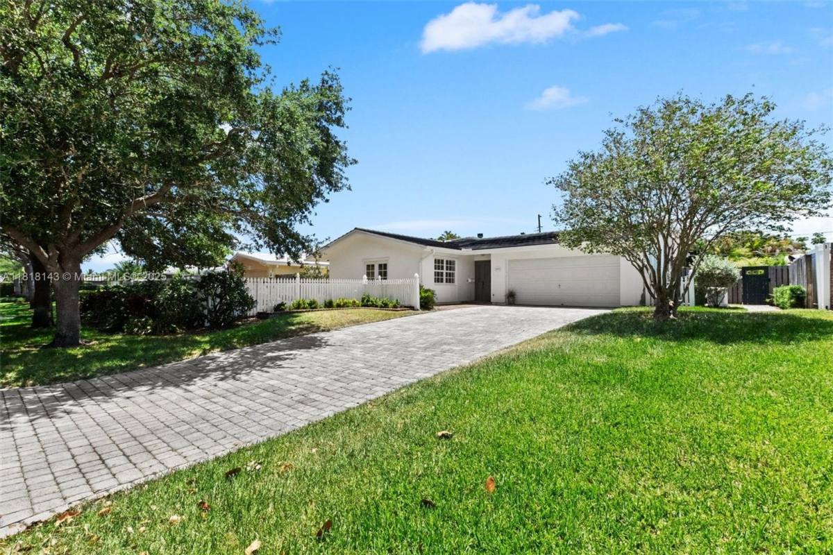 House for rent at 2070 NE 54th Court, Fort Lauderdale, FL 33308