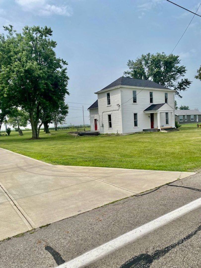 House for rent at 5472 St Rt 22 NE, Washington Court House, OH 43160