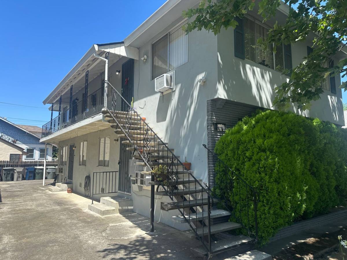 Apartment for rent at 1405 U St, Sacramento, CA 95818