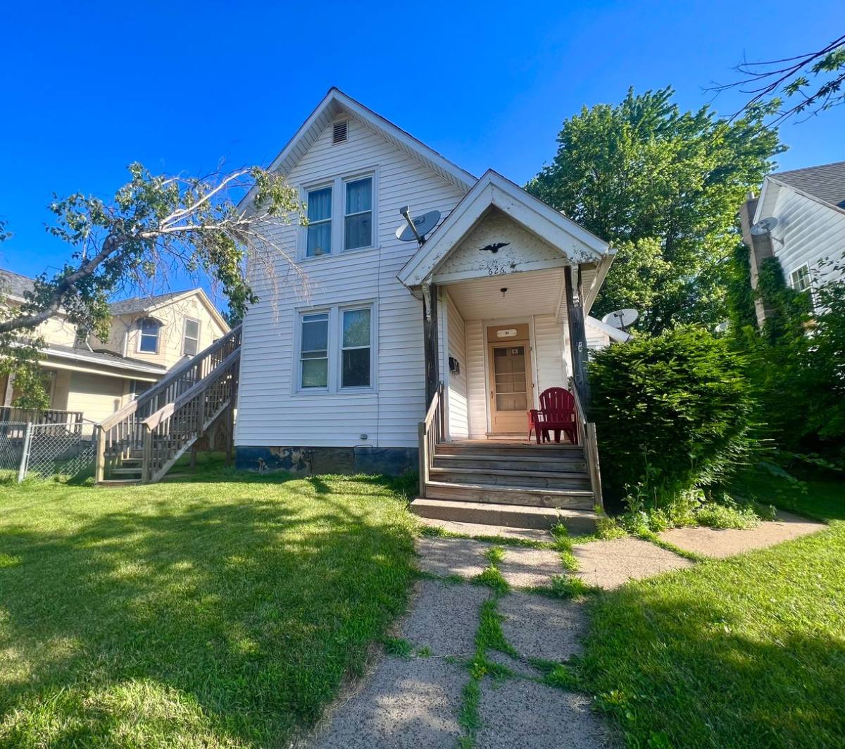 Apartment for rent at 626 12th Ave S, Clinton, IA 52732