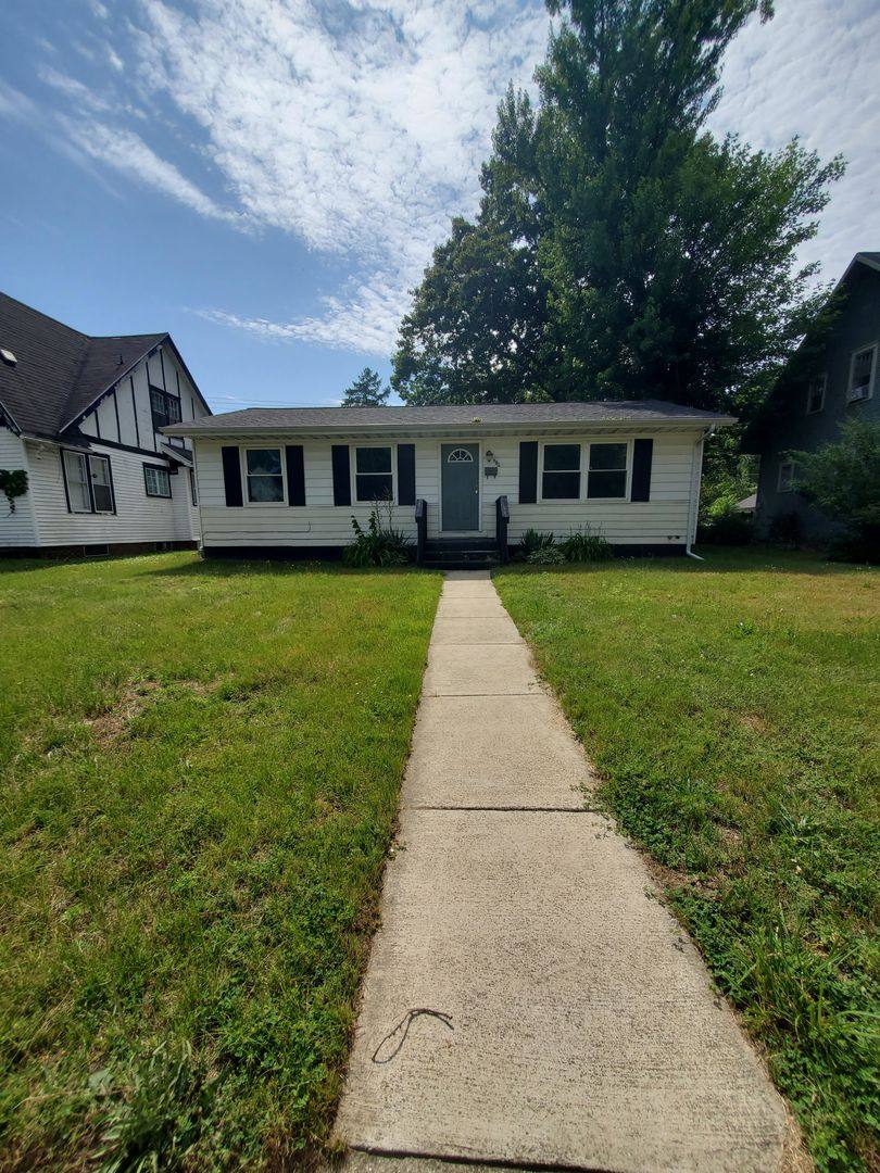 House for rent at 982 Colfax Ave, Benton Harbor, MI 49022