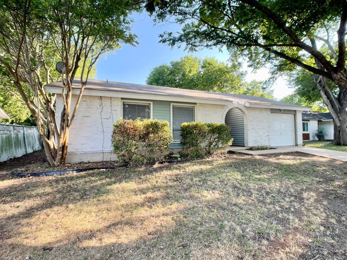 House for rent at 301 Craigmont Dr, Austin, TX 78745
