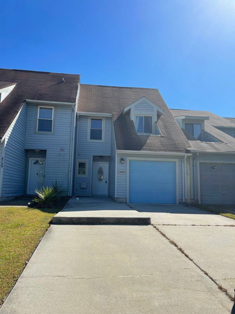 Townhouse for rent at 4741 Eldon Court, Virginia Beach, VA 23462