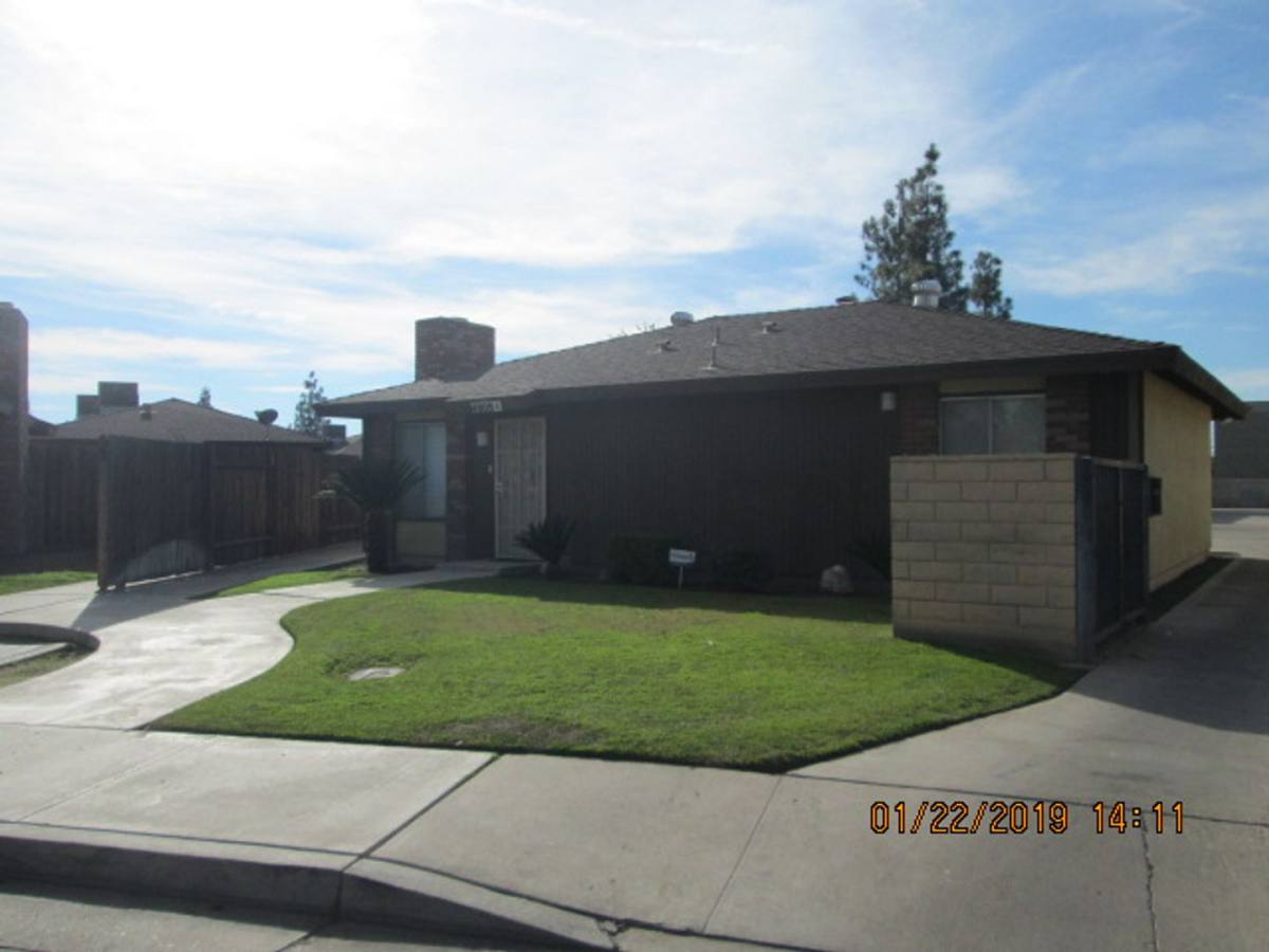 Apartment for rent at 4809 Buckley Way, Bakersfield, CA 93309