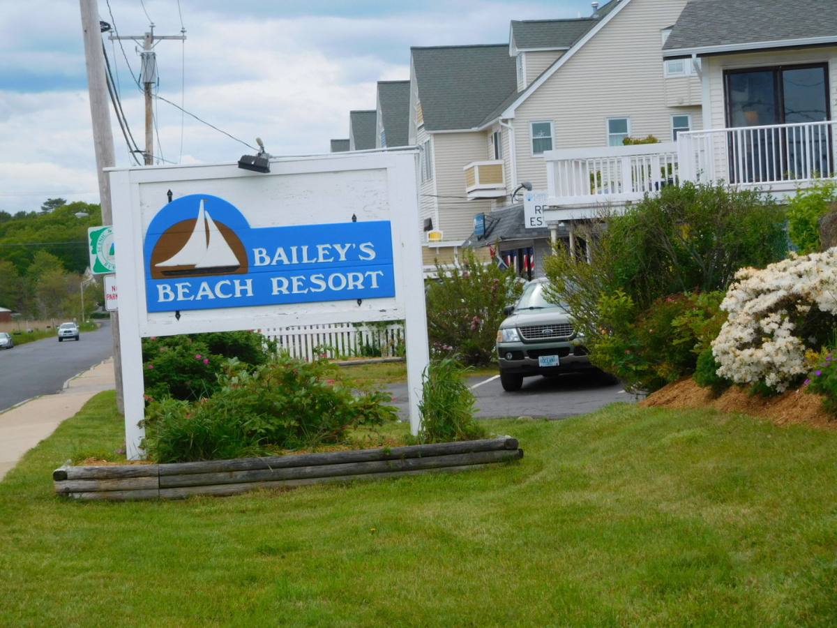 933 Ocean Blvd #17, Hampton, NH 03843