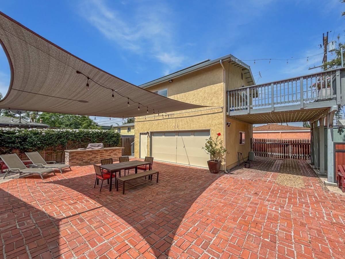 Apartment for rent at 3646 33rd St, San Diego, CA 92104