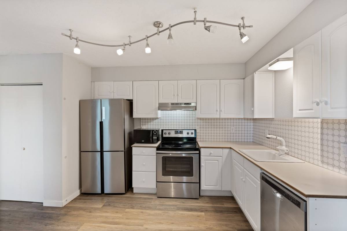 Apartment for rent at 2069 SW Park Ave, Portland, OR 97201