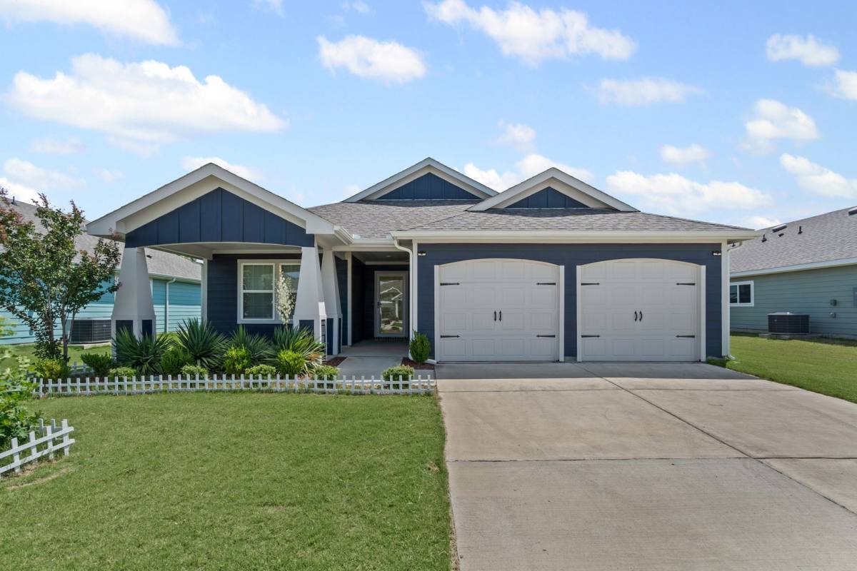House for rent at 628 Mayfield Dr, Cleburne, TX 76031