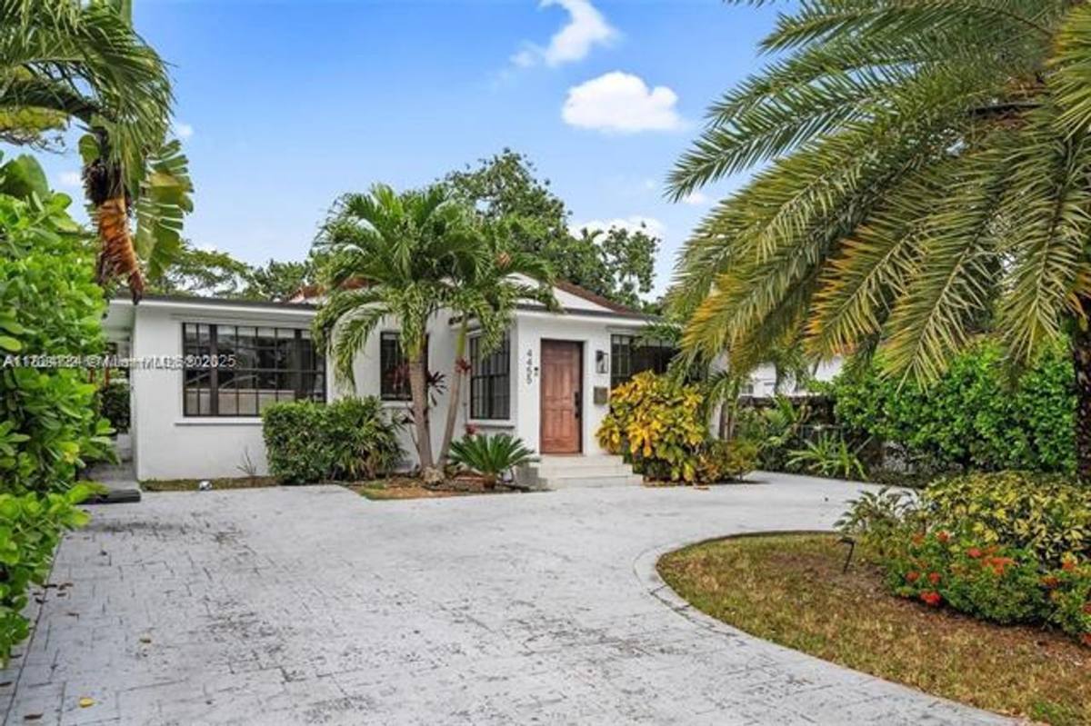 House for rent at 4455 SW 10th St, Miami, FL 33134
