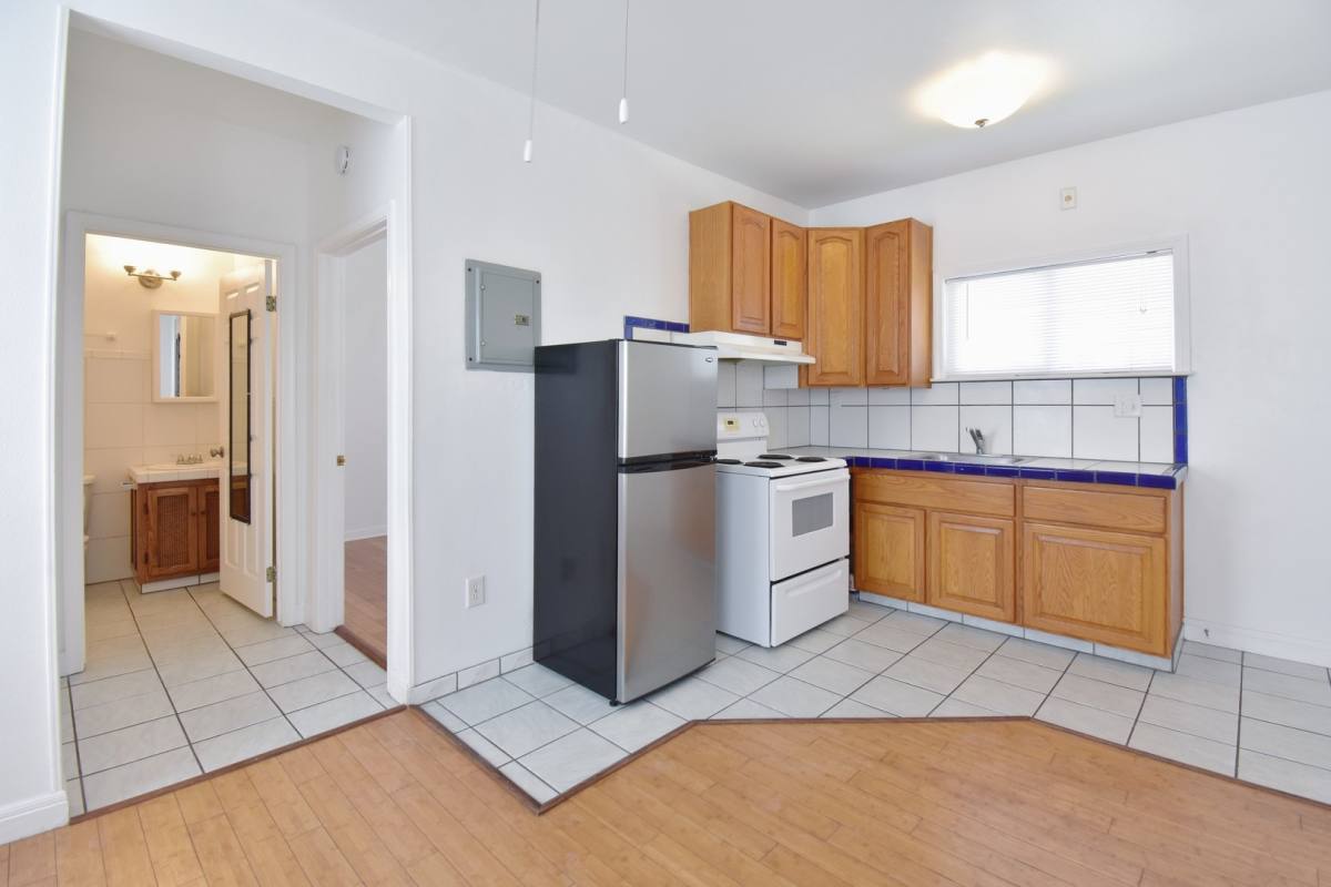 Apartment for rent at 1912 E 2nd St, Long Beach, CA 90802