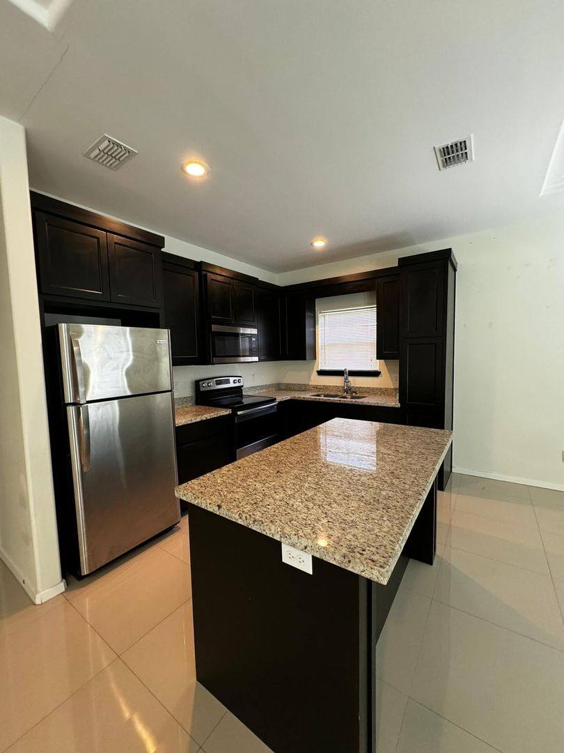 Apartment for rent at 3102 Sabercat Ave, Edinburg, TX 78541