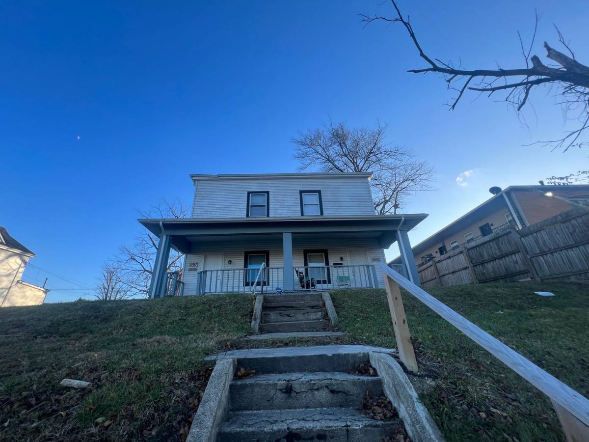 Apartment for rent at 1997-1999 W Broad St, Columbus, OH 43223