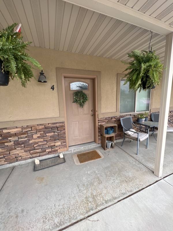 Townhouse for rent at 1720 E Main St #104, Tremonton, UT 84337