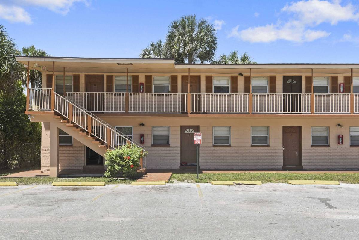 Apartment for rent at 619 Peachtree St, Cocoa, FL 32922