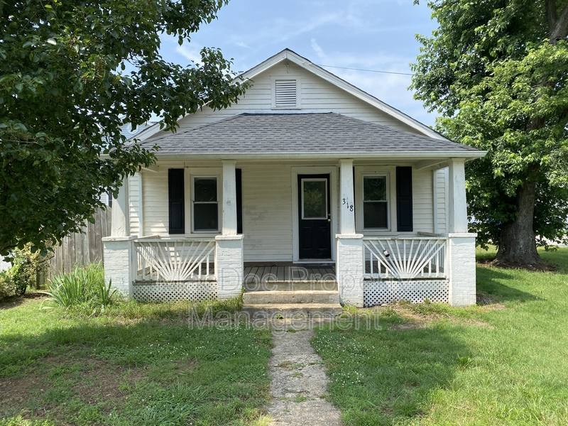 House for rent at 318 3rd St, Fredericksburg, VA 22408