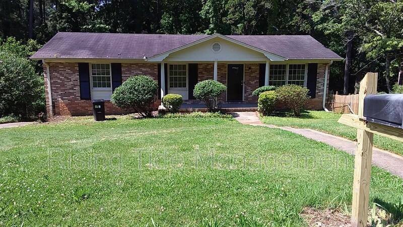 House for rent at 825 Sherwood Forest Dr, Birmingham, AL 35235