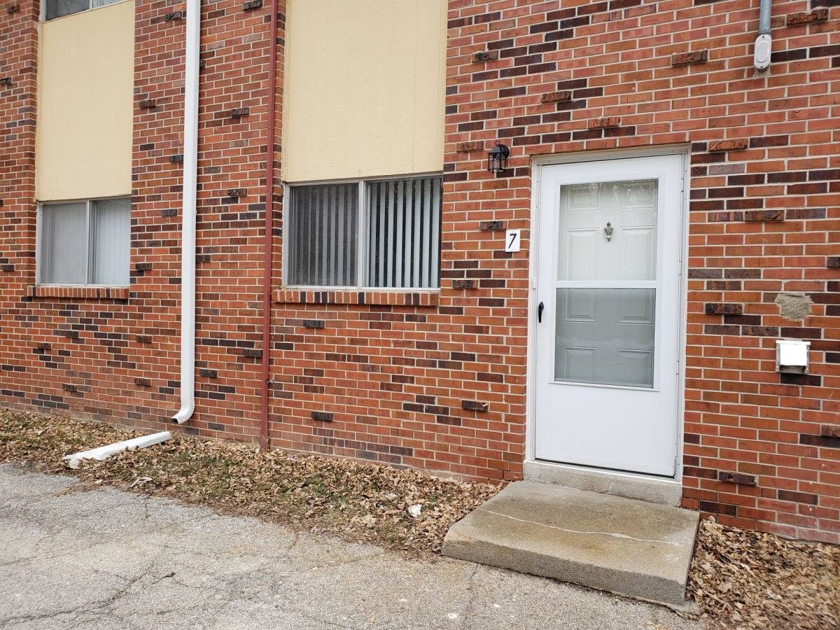 Apartment for rent at 1511 Thomas Dr, Bellevue, NE 68005