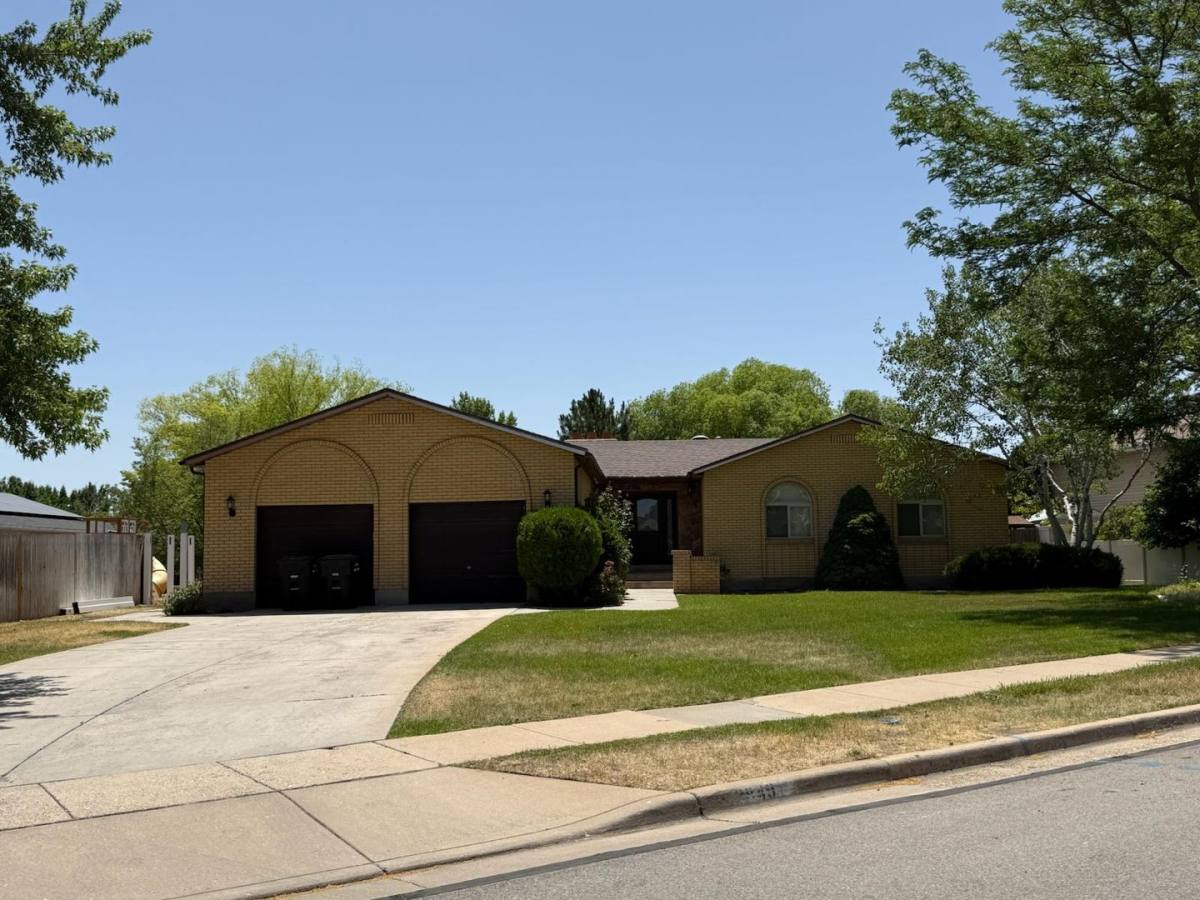 Apartment for rent at 3849 Bingham Creek Dr, West Jordan, UT 84088