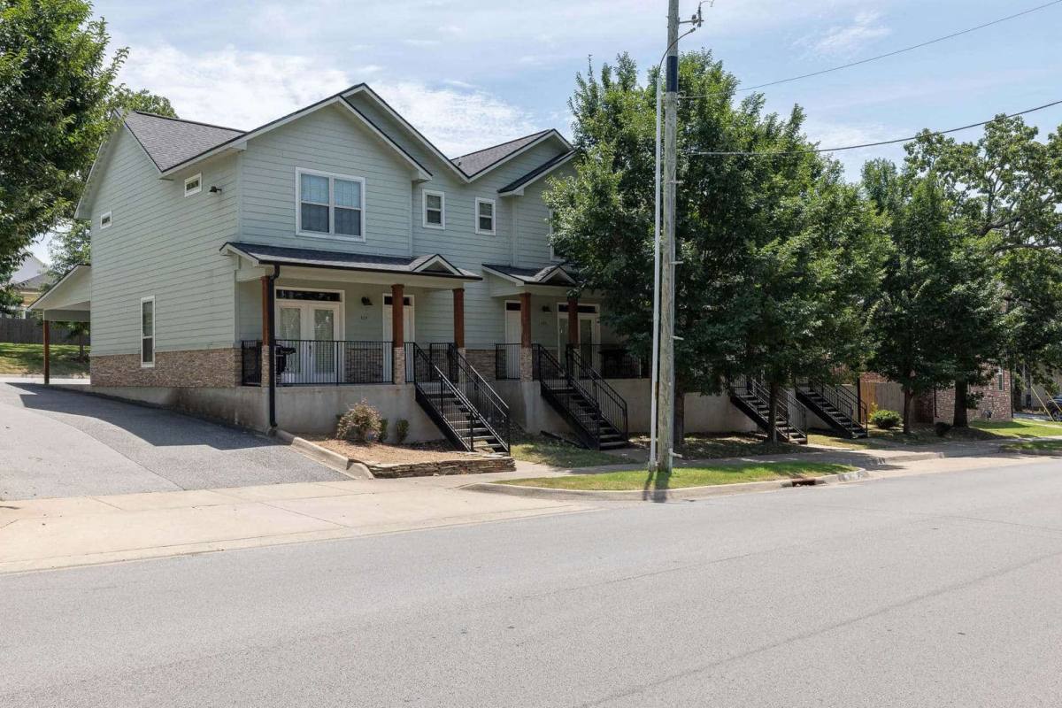 House for rent at 438 S Sang Ave, Fayetteville, AR 72701