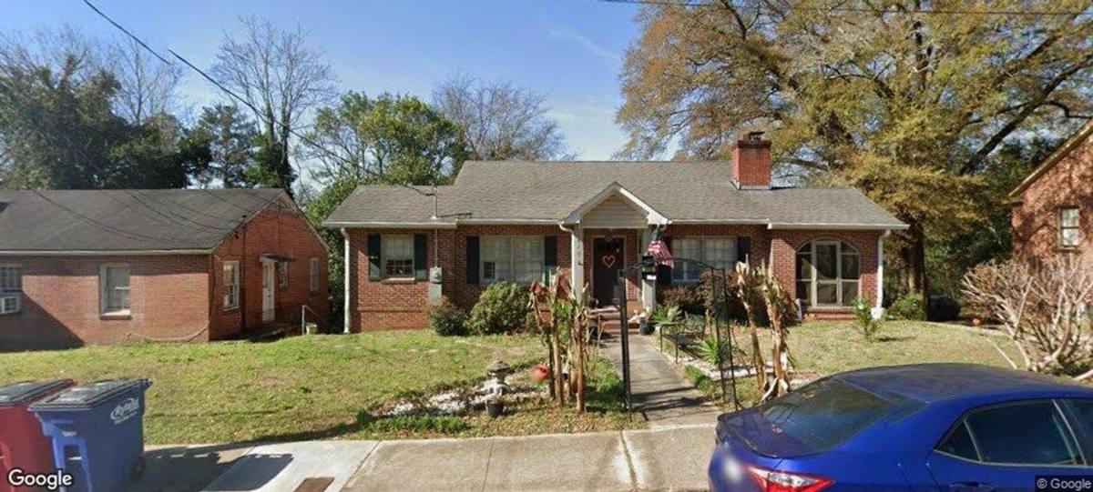 House for rent at 870 Laurel Ave, Macon, GA 31211