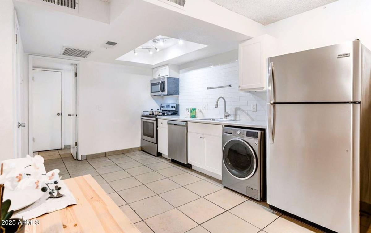 Apartment for rent at 1623 W Missouri Ave, Phoenix, AZ 85015