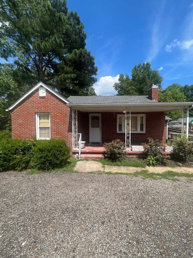 House for rent at 594 Elm St, Martin, TN 38237