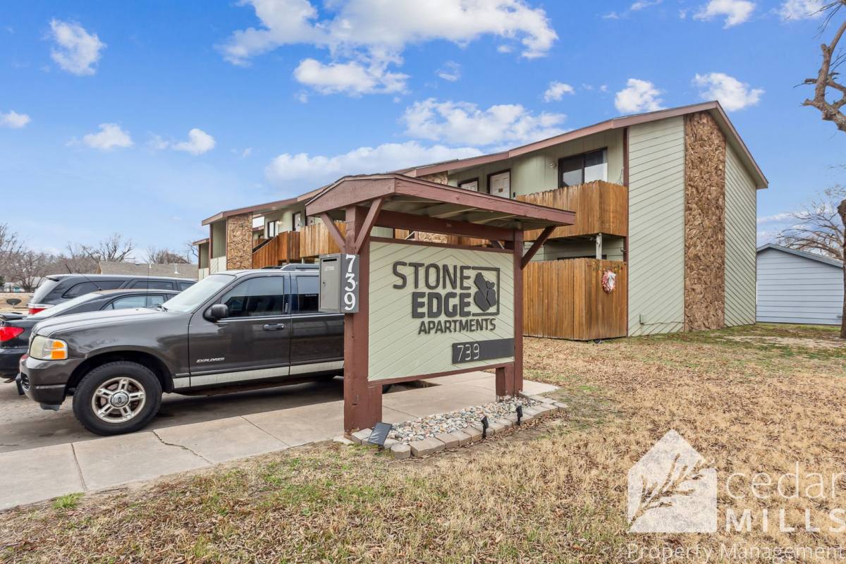 Apartment for rent at 739 N Sheridan, Wichita, KS 67203