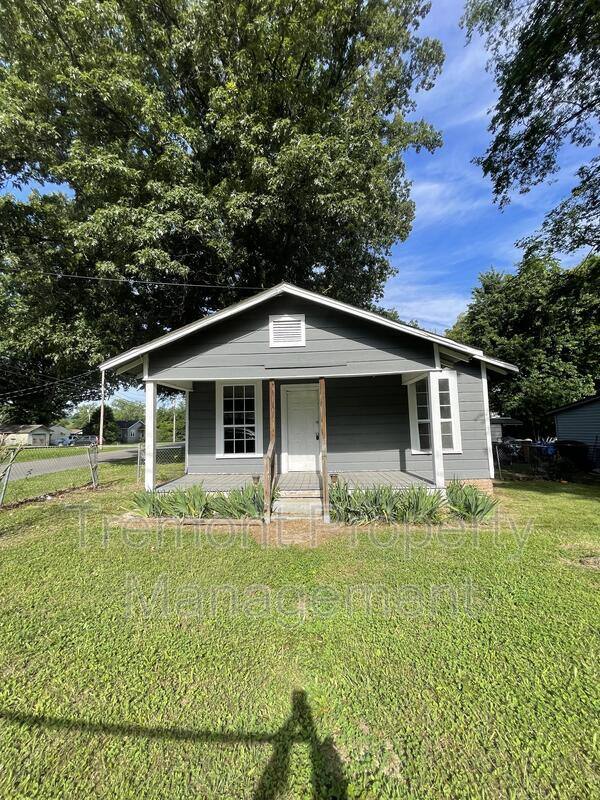 House for rent at 727 Carden Ave, Rossville, GA 30741