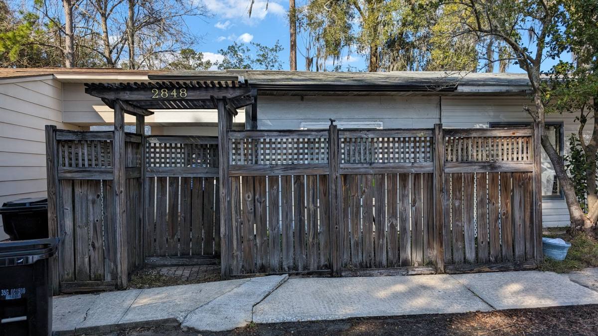 Apartment for rent at 2848 SW 39 Ave, Gainesville, FL 32608