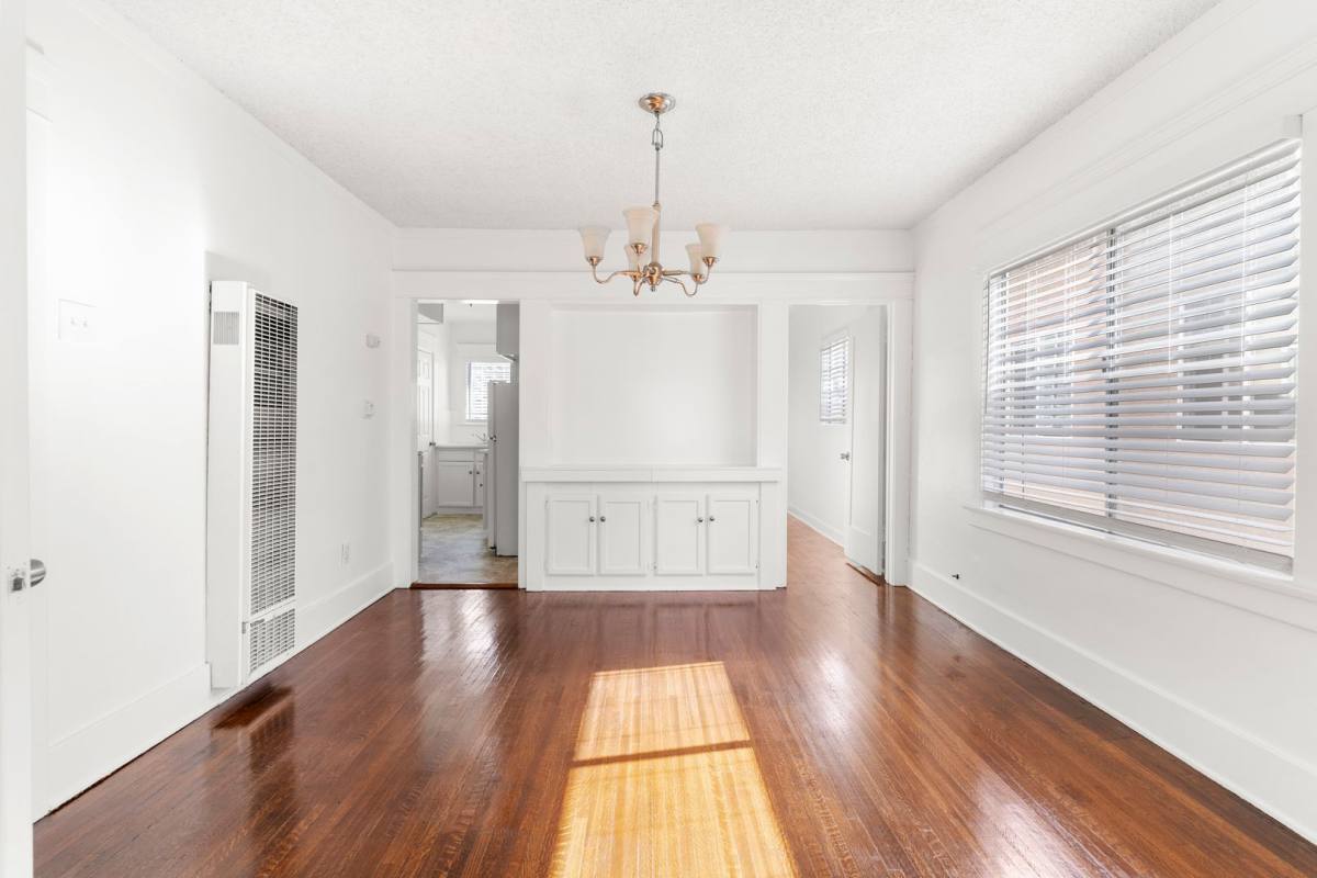 Apartment for rent at 316 E 8th St, Long Beach, CA 90813