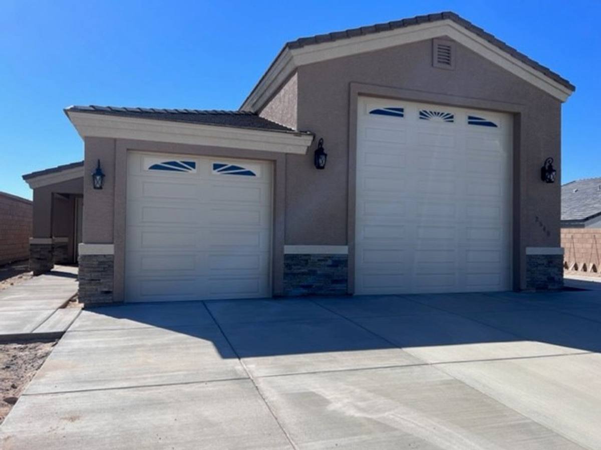 House for rent at 2548 Alterna Dr, Fort Mohave, AZ 86426
