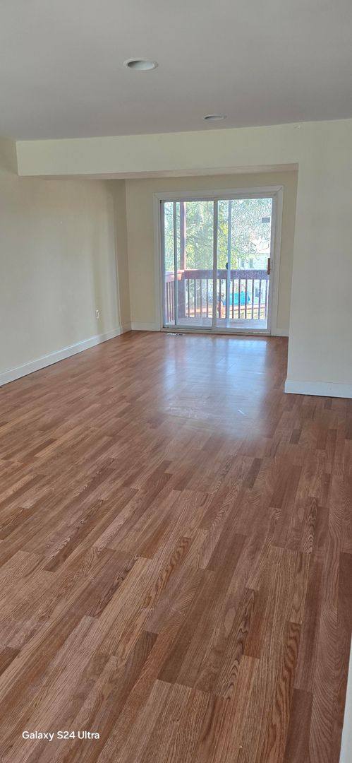 Apartment for rent at 40-91 Fox Hill Dr, Dover, NJ 07801