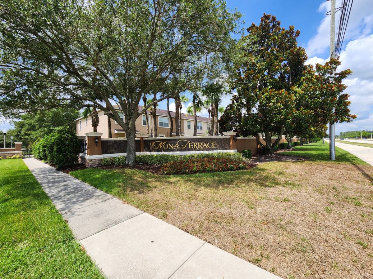 House for rent at 9114 Savannah Grove Lane, Orlando, FL 32832