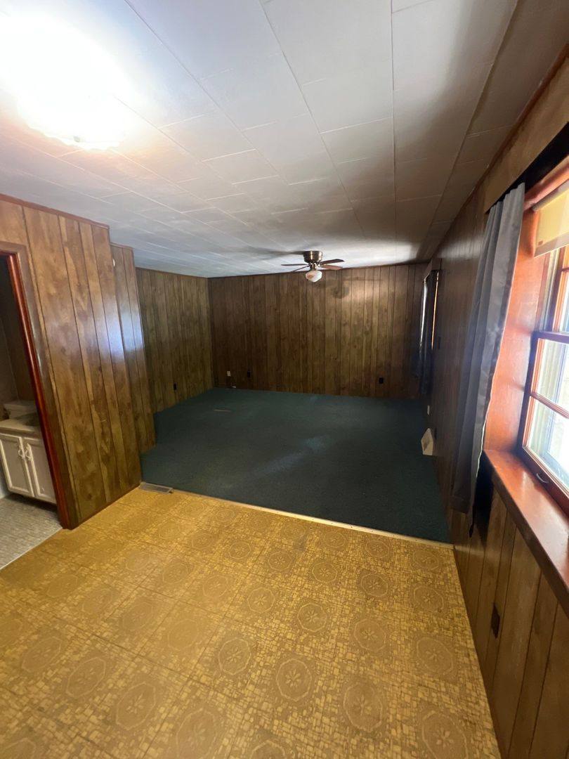 Apartment for rent at 16945 Rooster Lane, Dubuque, IA 52001
