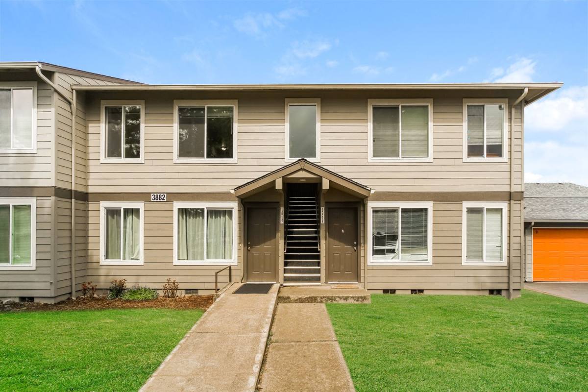 Apartment for rent at 3864 Sunnyview Rd NE, Salem, OR 97305